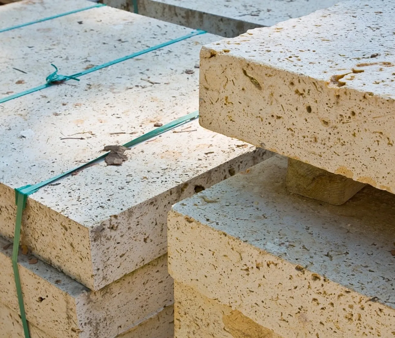 WHAT IS TRAVERTINE ?